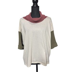 MTS Woman's Ivory Cowl Turtleneck Colorblock Short Sleeve Sweater Size M/L
